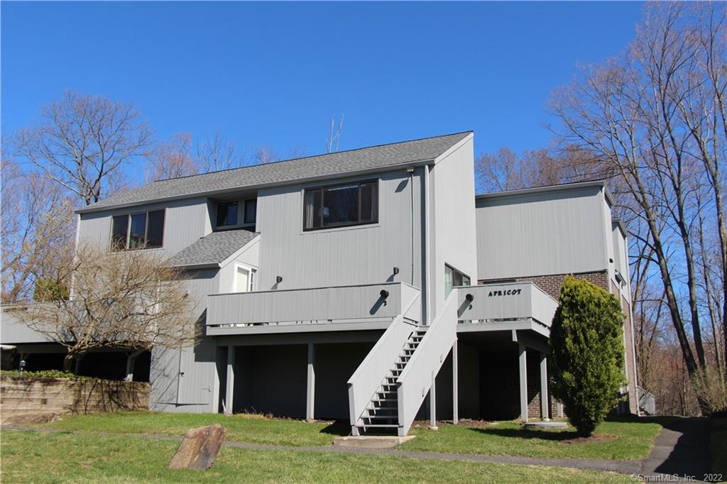 3 Apricot Lane, Unit 3 — exterior photo