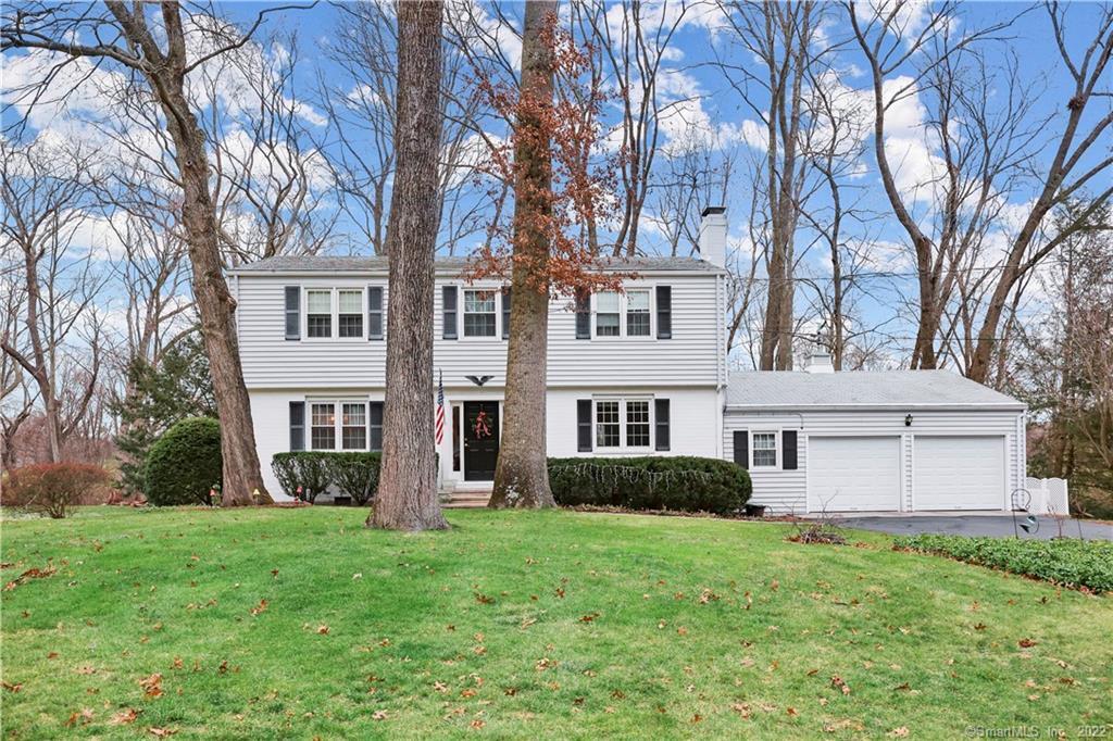 7 Little John Lane — exterior photo