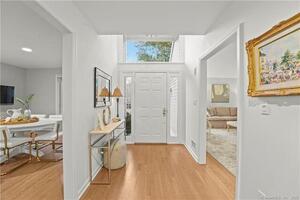522 Lyon Farm Drive, Unit 522