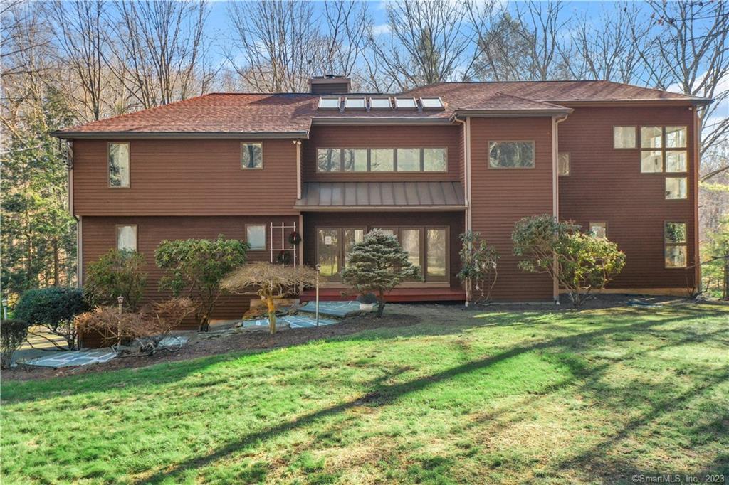 258 Pinewood Trail — exterior photo