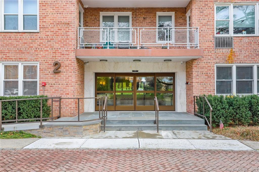 2 Putnam Hill 1C, Greenwich, CT 06830