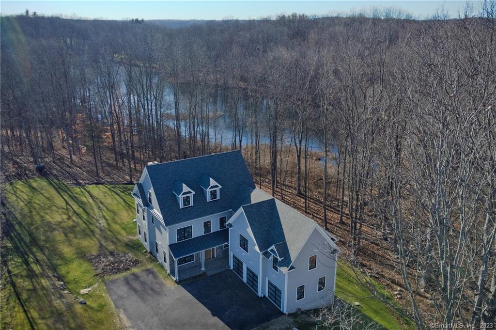 246 Cannon Road — exterior photo
