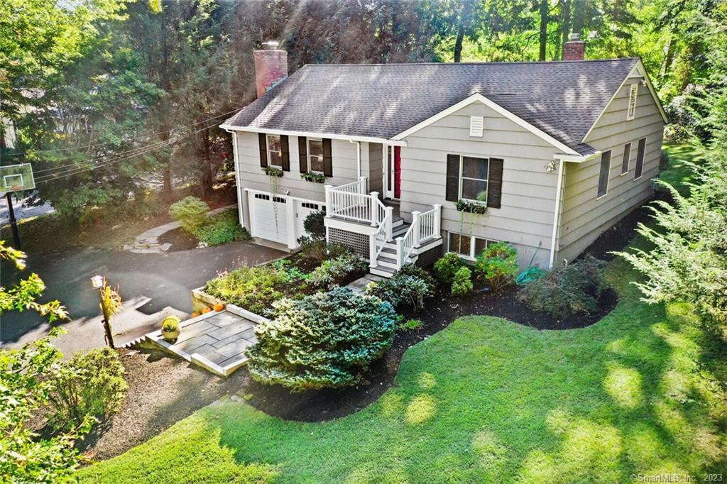 1073 Stillson Road — exterior photo
