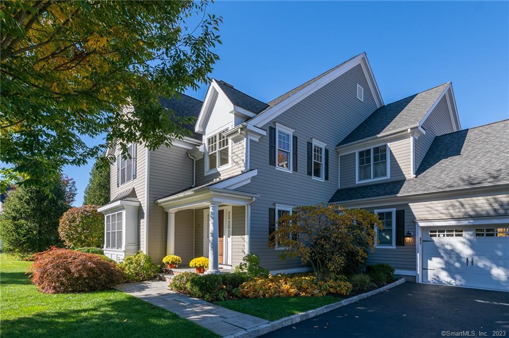 18 River Oaks Drive, Unit 18 — exterior photo