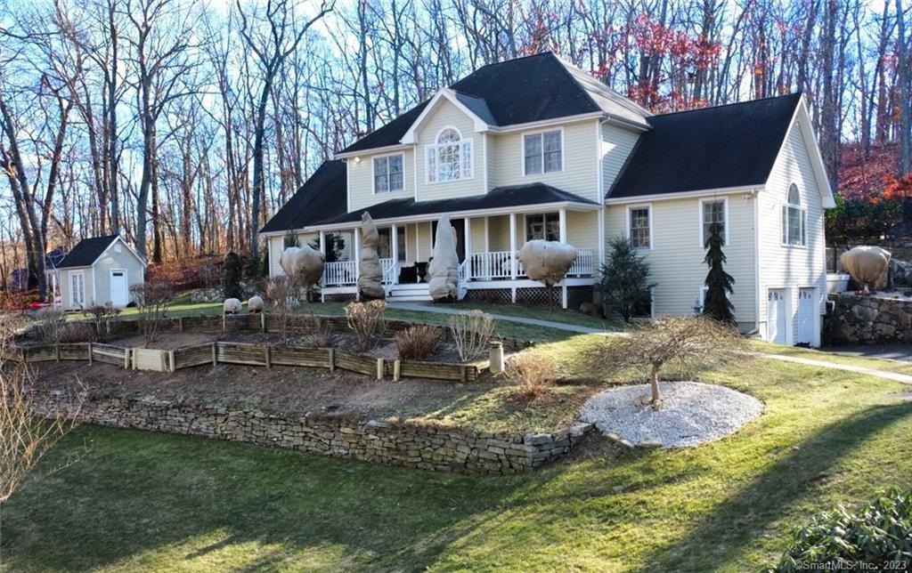 11 Kelly Court — exterior photo