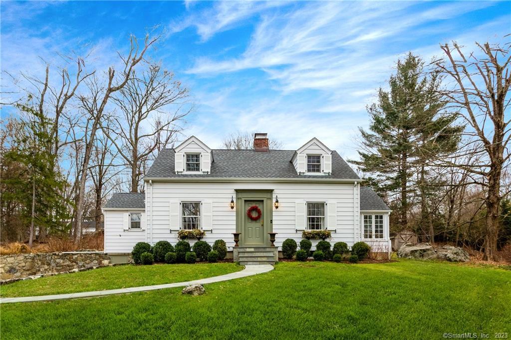 367 New Canaan Road — exterior photo