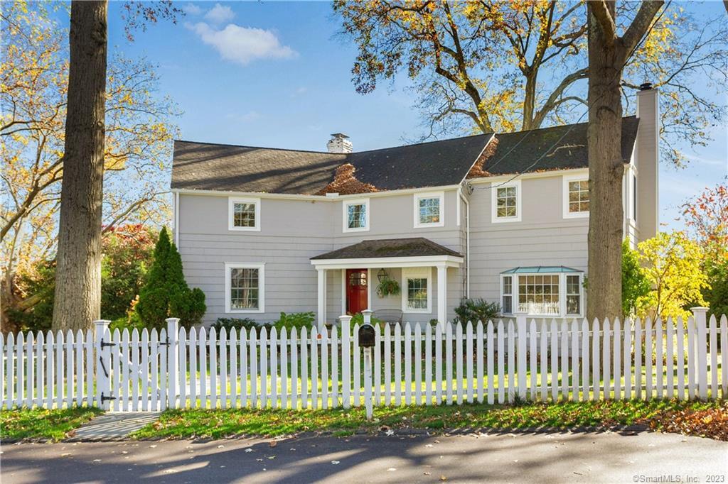 105 Bayberrie Drive — exterior photo