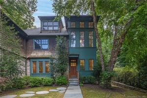 4 Green Acre Lane