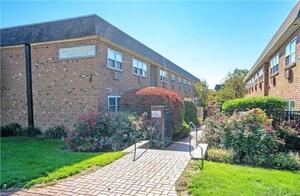 637 Cove Road, Unit B10