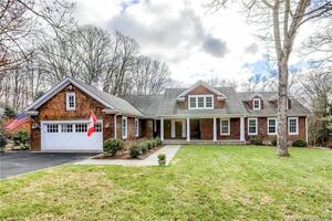 7 Singing Woods Road