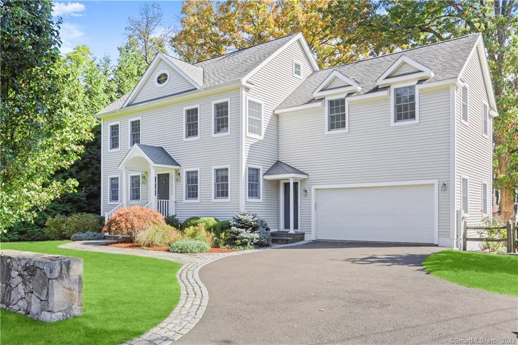 10 Brown Street — exterior photo