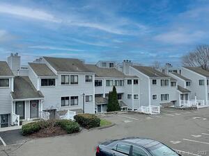 160 Rowayton Woods Drive, Unit 160