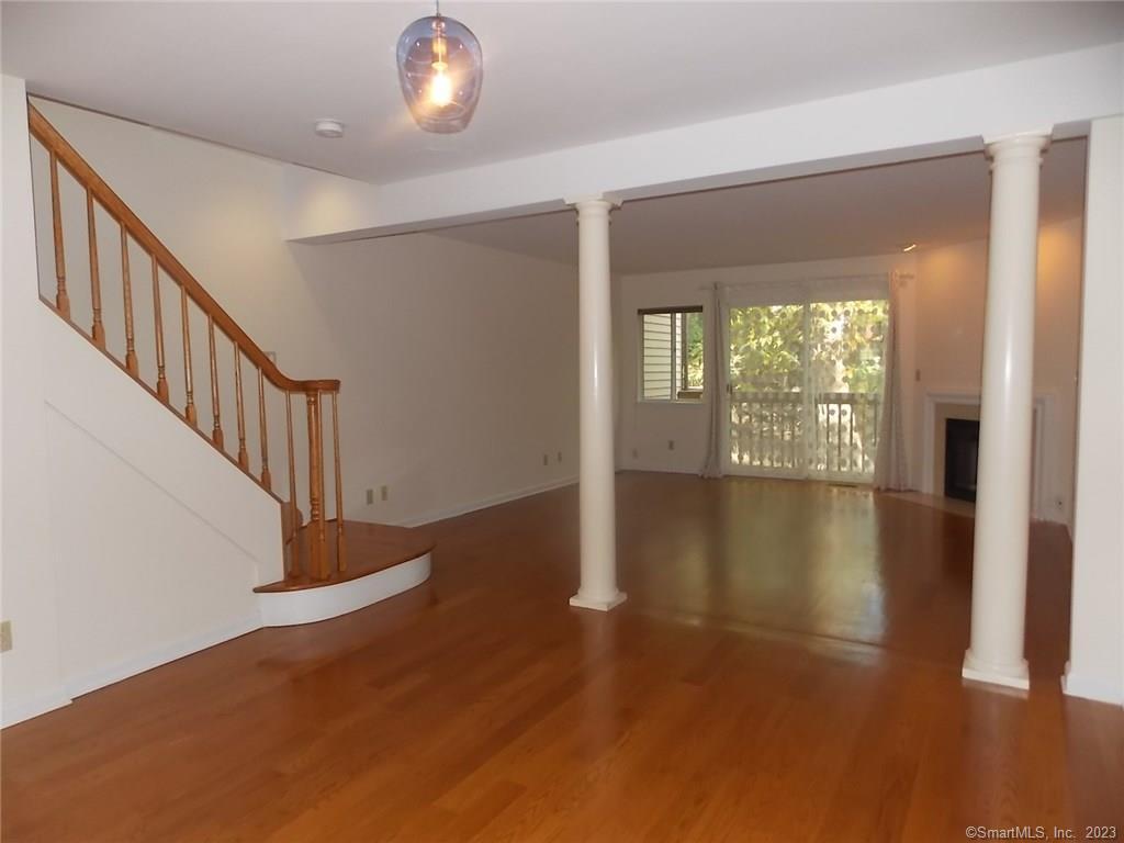 2539 Bedford Street, Unit 1I — exterior photo