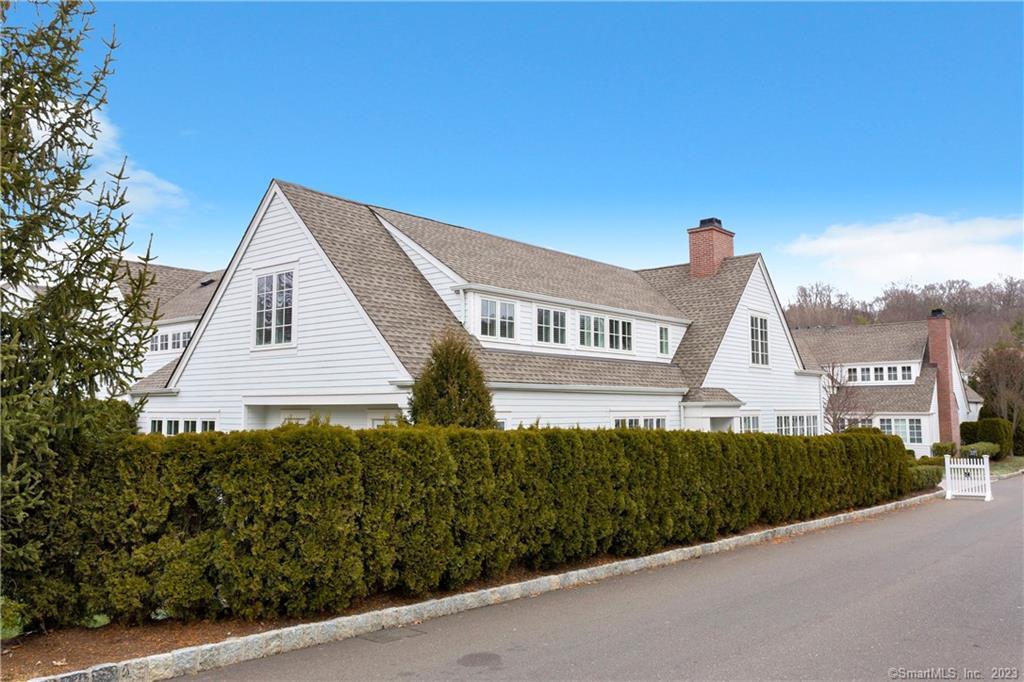 15 Kensett Lane, Unit 15 — exterior photo