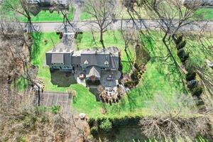 39 Stony Brook Drive