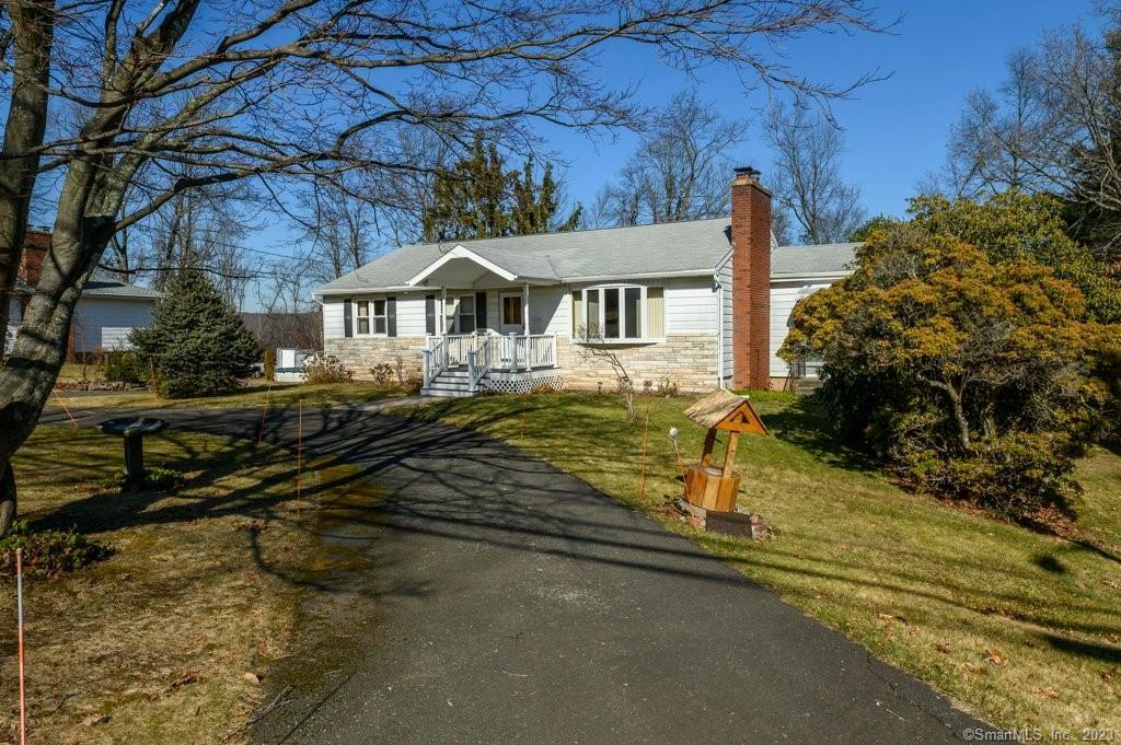 217 Fans Rock Road, Hamden, Connecticut Residential for sale