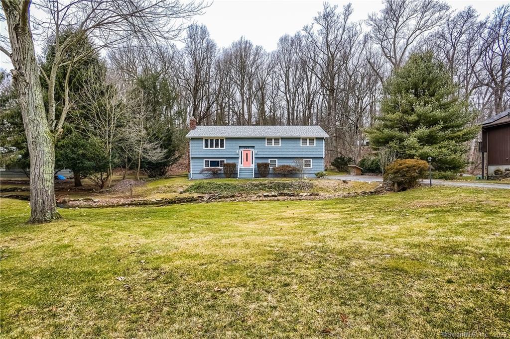 243 Pinewood Trail — exterior photo