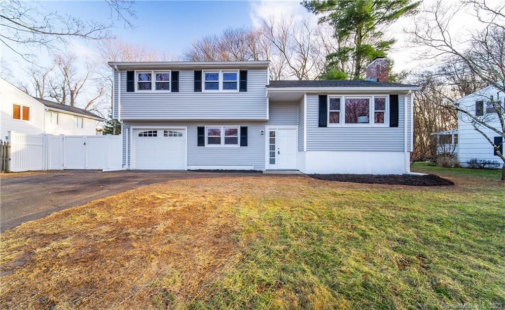 183 Dudley Drive — exterior photo