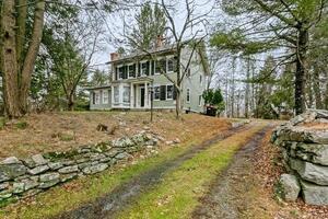 118 Weston Road