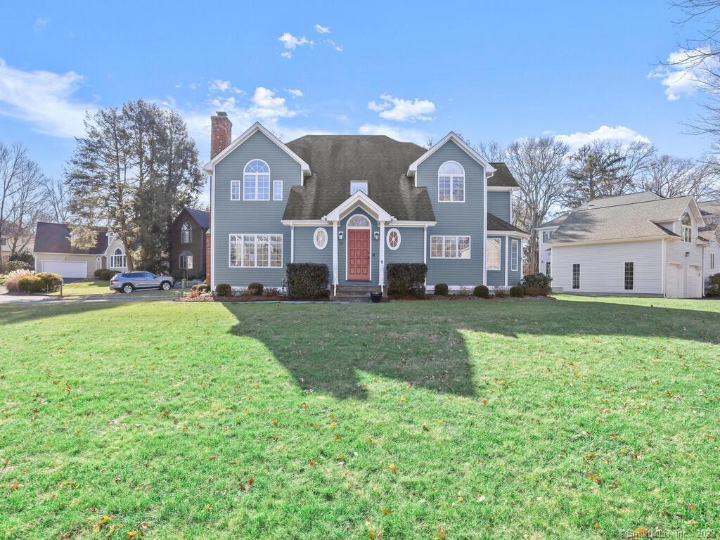 29 Talmadge Lane — exterior photo