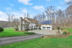 65 Edgewater Drive
