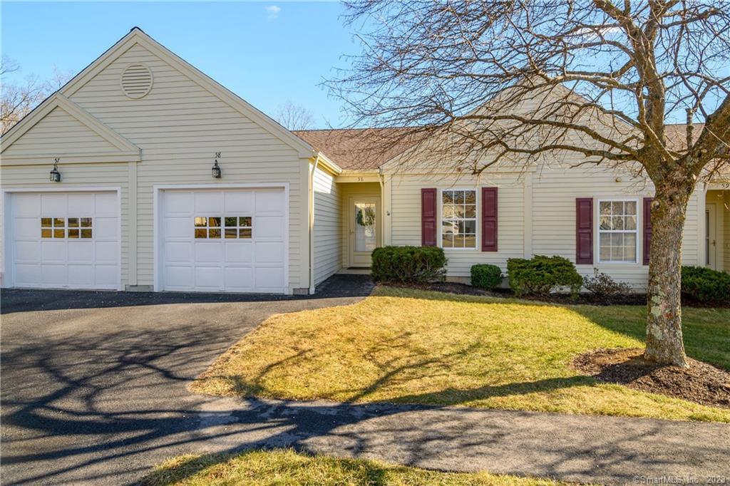 58 Elizabeth Circle, Unit 58 — exterior photo