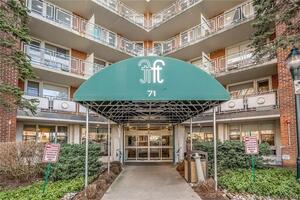 71 Strawberry Hill Avenue, Unit 1120