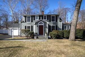 5 Glendale Circle