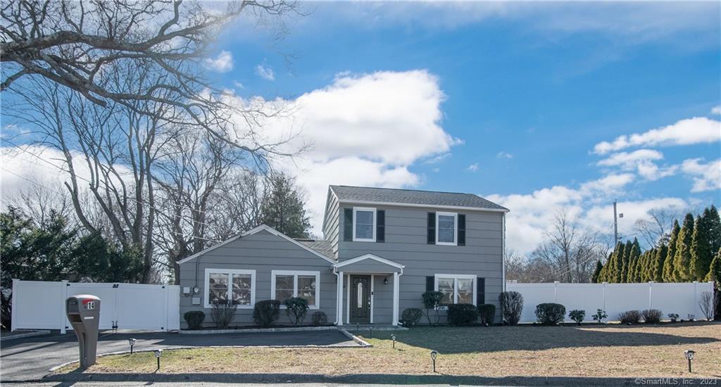 14 Leonard Place — exterior photo
