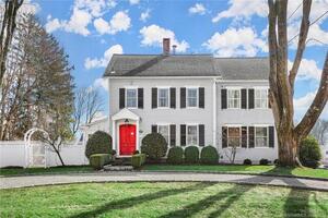 100 Hollow Tree Ridge Road