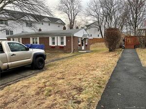 4 Bloomfield Drive
