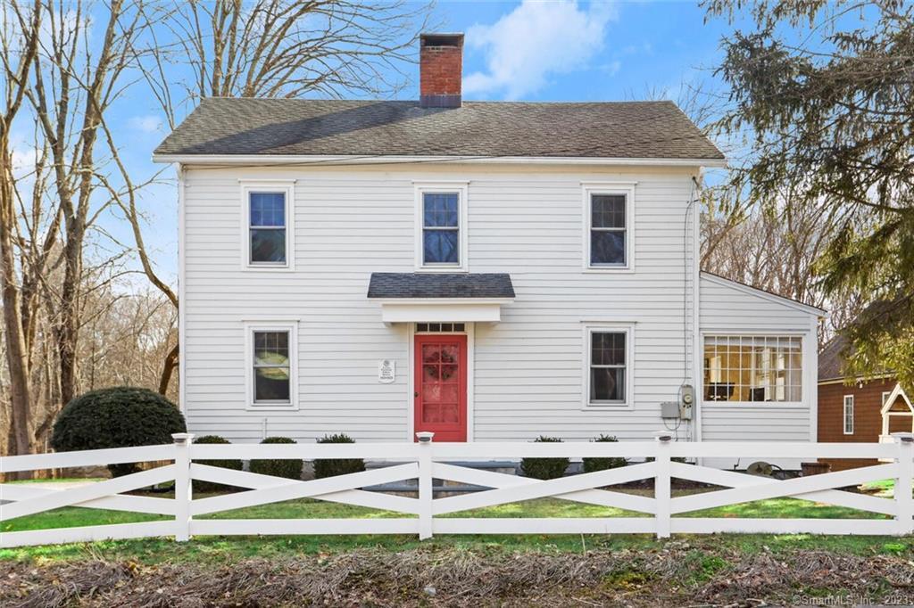 340 Newtown Avenue — exterior photo