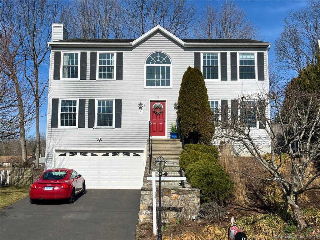11 Lacey Lane — exterior photo