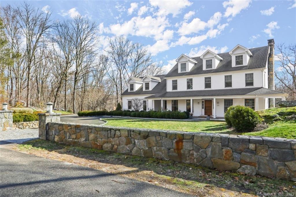 275 Godfrey Road — exterior photo