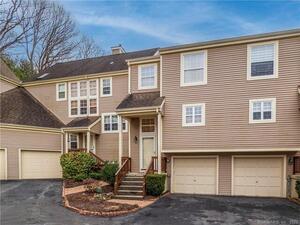 806 Foxboro Drive