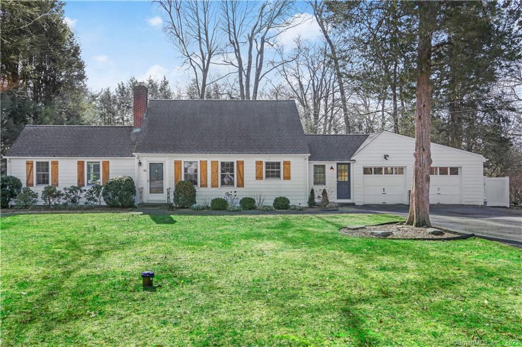 66 Diamondcrest Lane — exterior photo