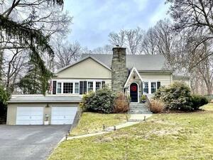 140 Beardsley Parkway