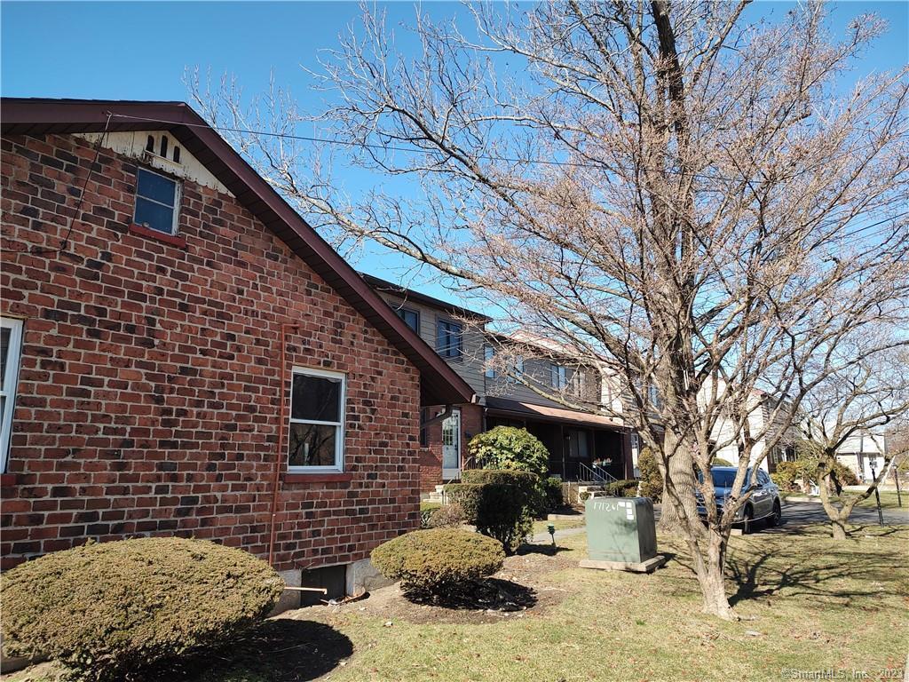 85 Van Buskirk Avenue, Unit 85 — exterior photo