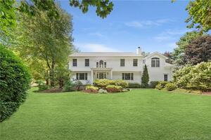 10 Northfield Drive