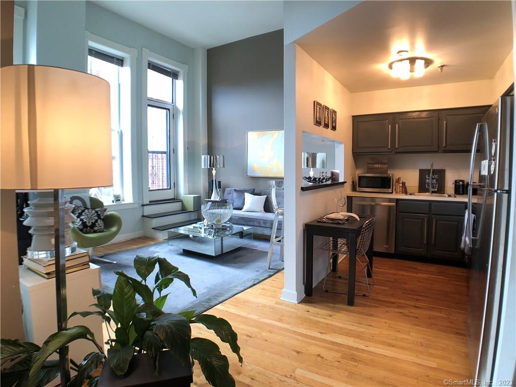 134 Washington Street, Unit 203 — exterior photo