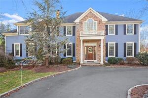 9 Flat Rock Drive