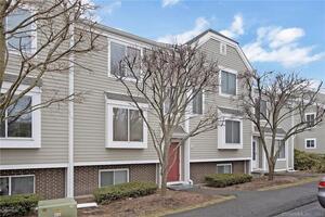 71 Aiken Street, Unit C10