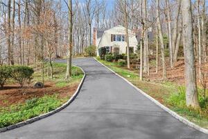 9 Stony Brook Road