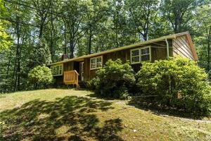 4 Kale Davis Road