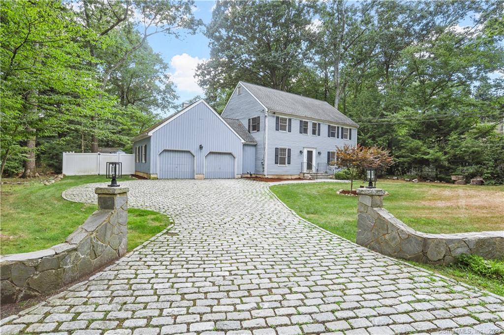 214 Cedarwood Road — exterior photo