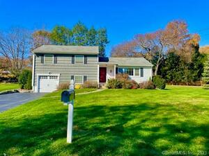 7 Esquire Road