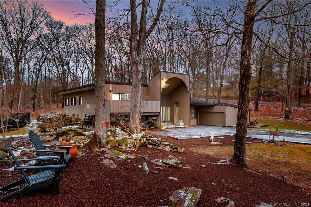 43 High Noon Road — exterior photo
