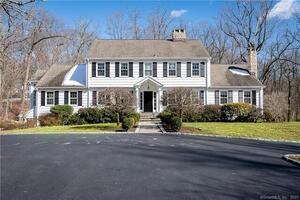 58 Stonehenge Drive