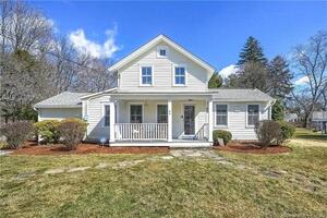 64 Grumman Avenue