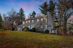 62 Summit Ridge Road